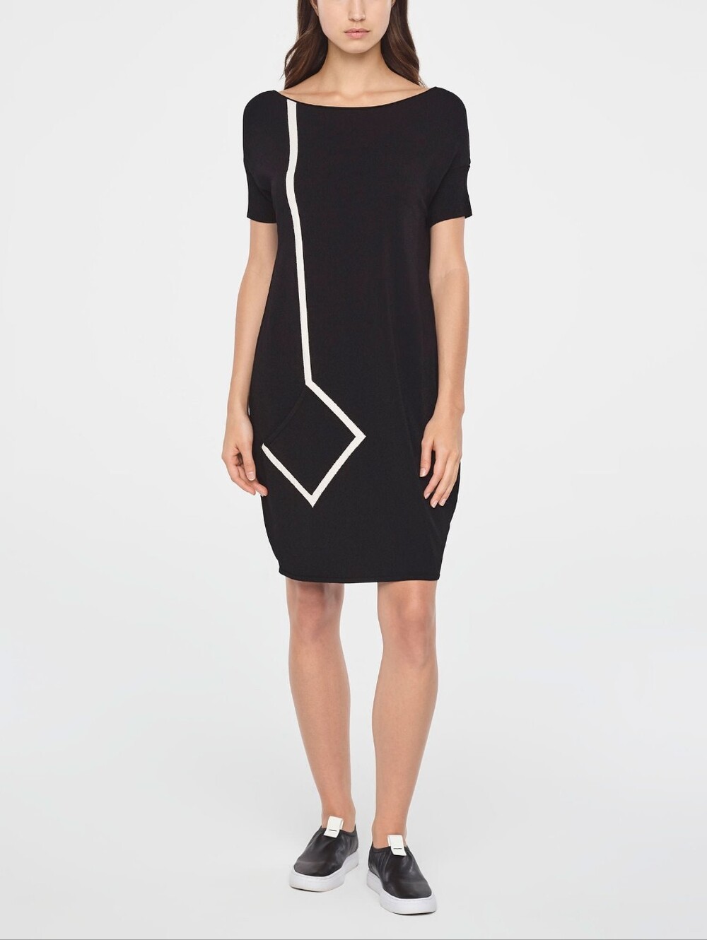 Sarah Pacini Black Dress with Cream Geometric Trim